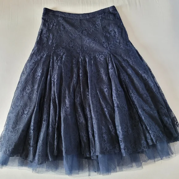 ANTHROPOLOGIE never worn, without tags, lacy, tulle, long skirt.  Size: M - Picture 8 of 16